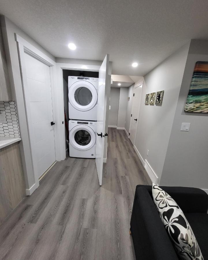 Luxury Suite In Calgary Nw المظهر الخارجي الصورة