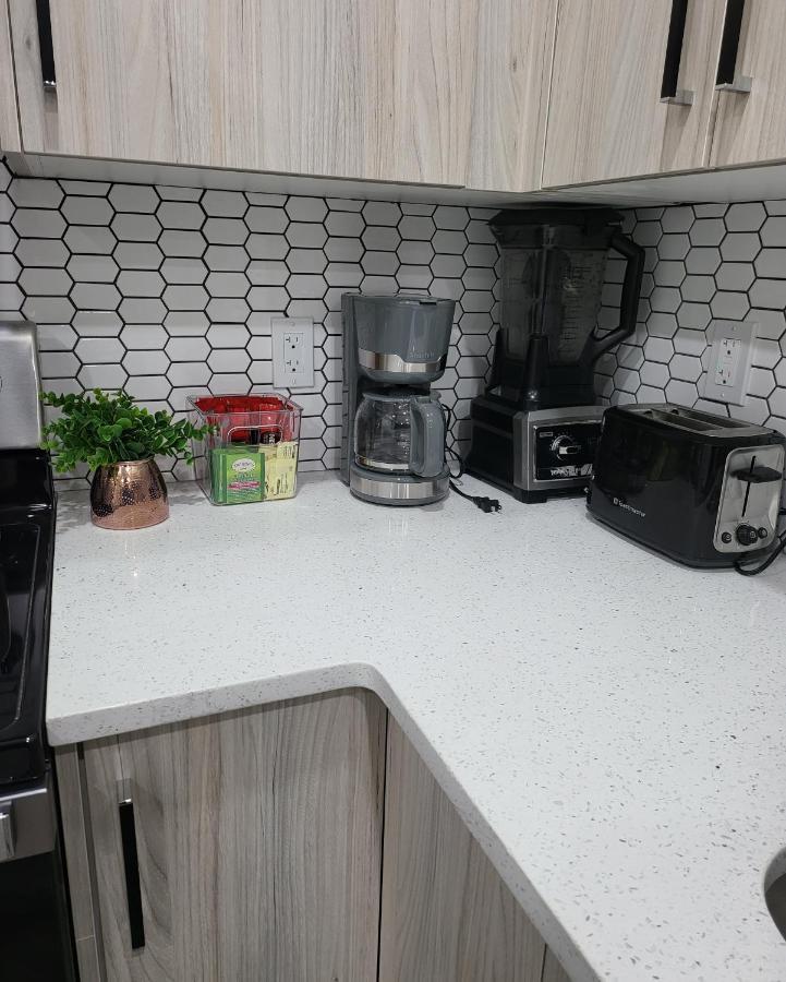 Luxury Suite In Calgary Nw المظهر الخارجي الصورة